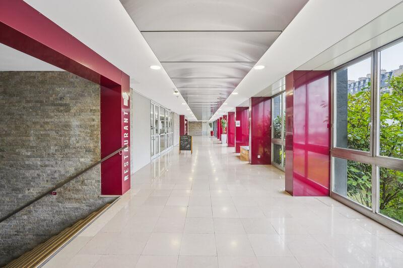 Photo 6 de 10 304 752