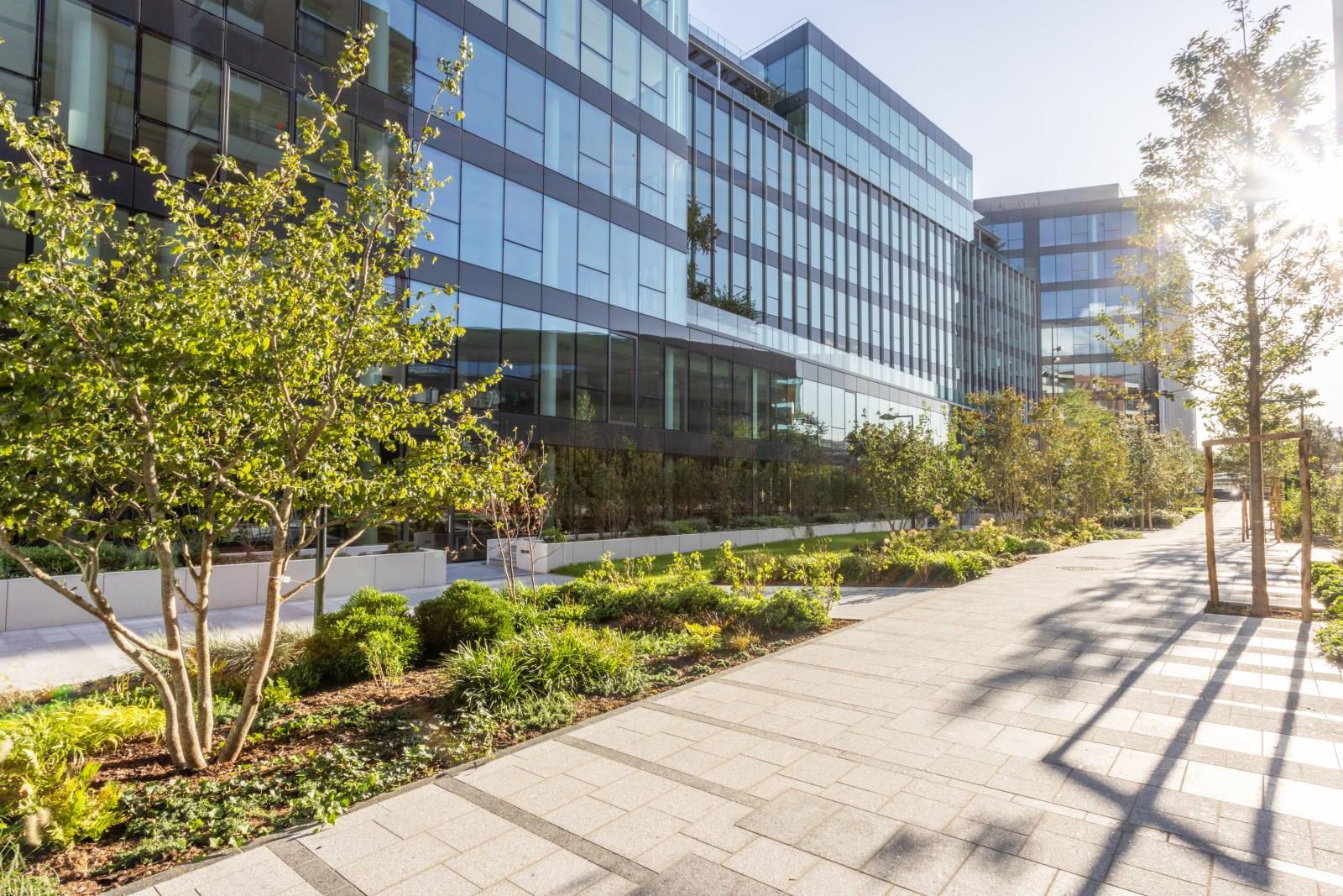 Photo 1 de 10 320 561