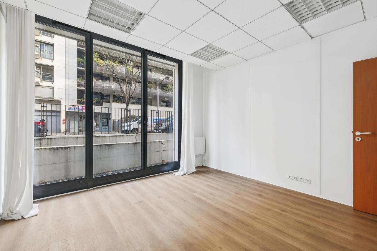 Photo 2 de 10 181 438