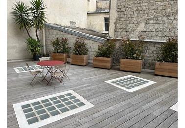 Photo 1 de 9 981 803