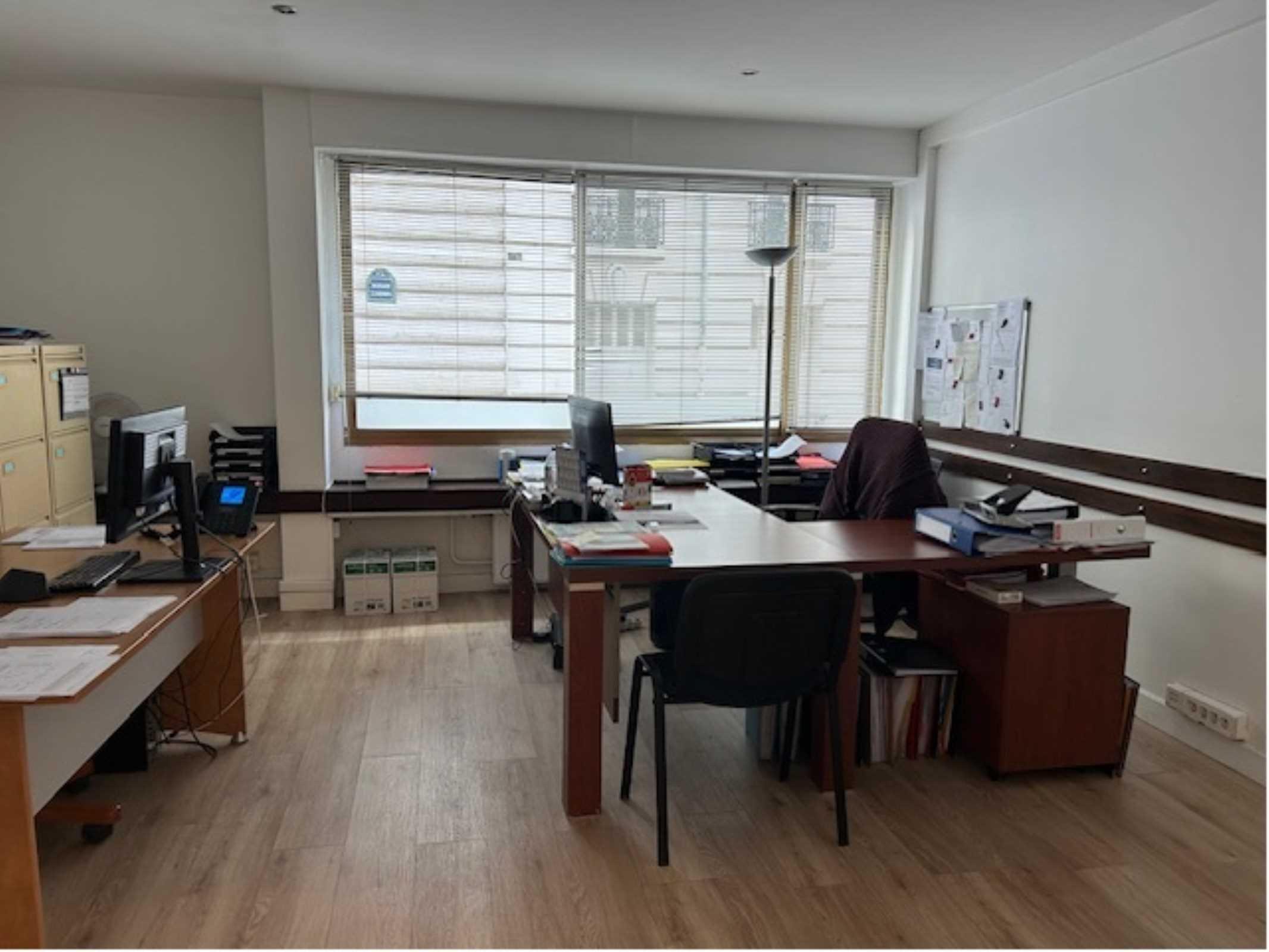 Photo 5 de 6 215 908