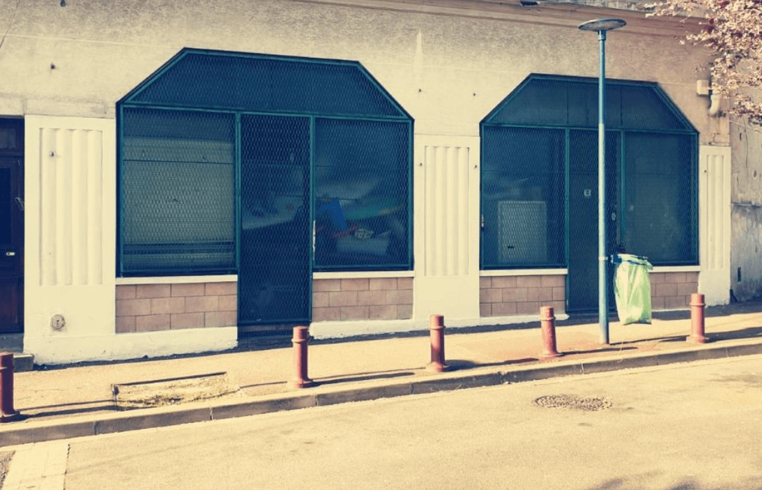 Photo 1 de 10 318 829