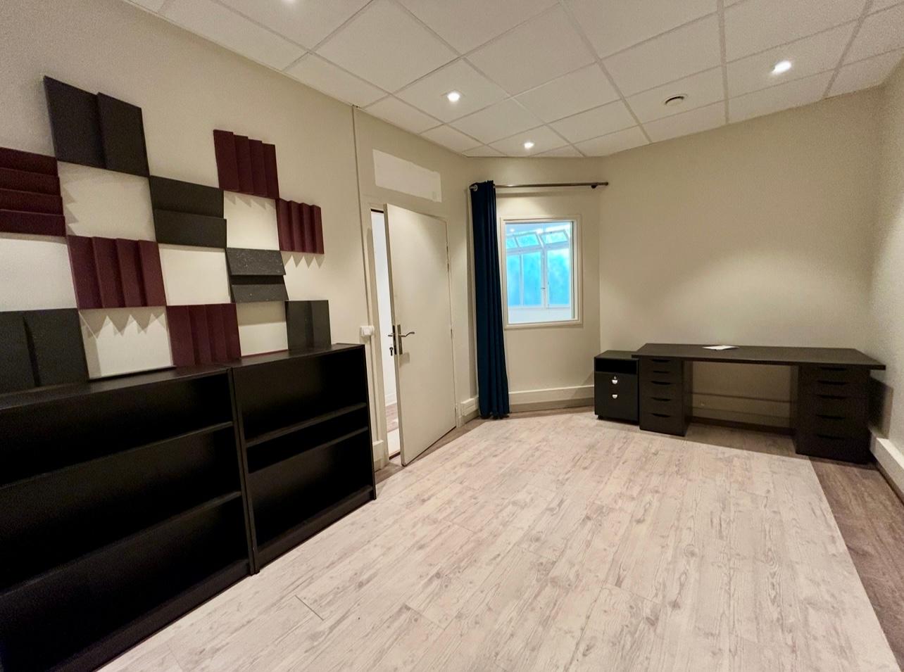 Photo 3 de 10 195 100