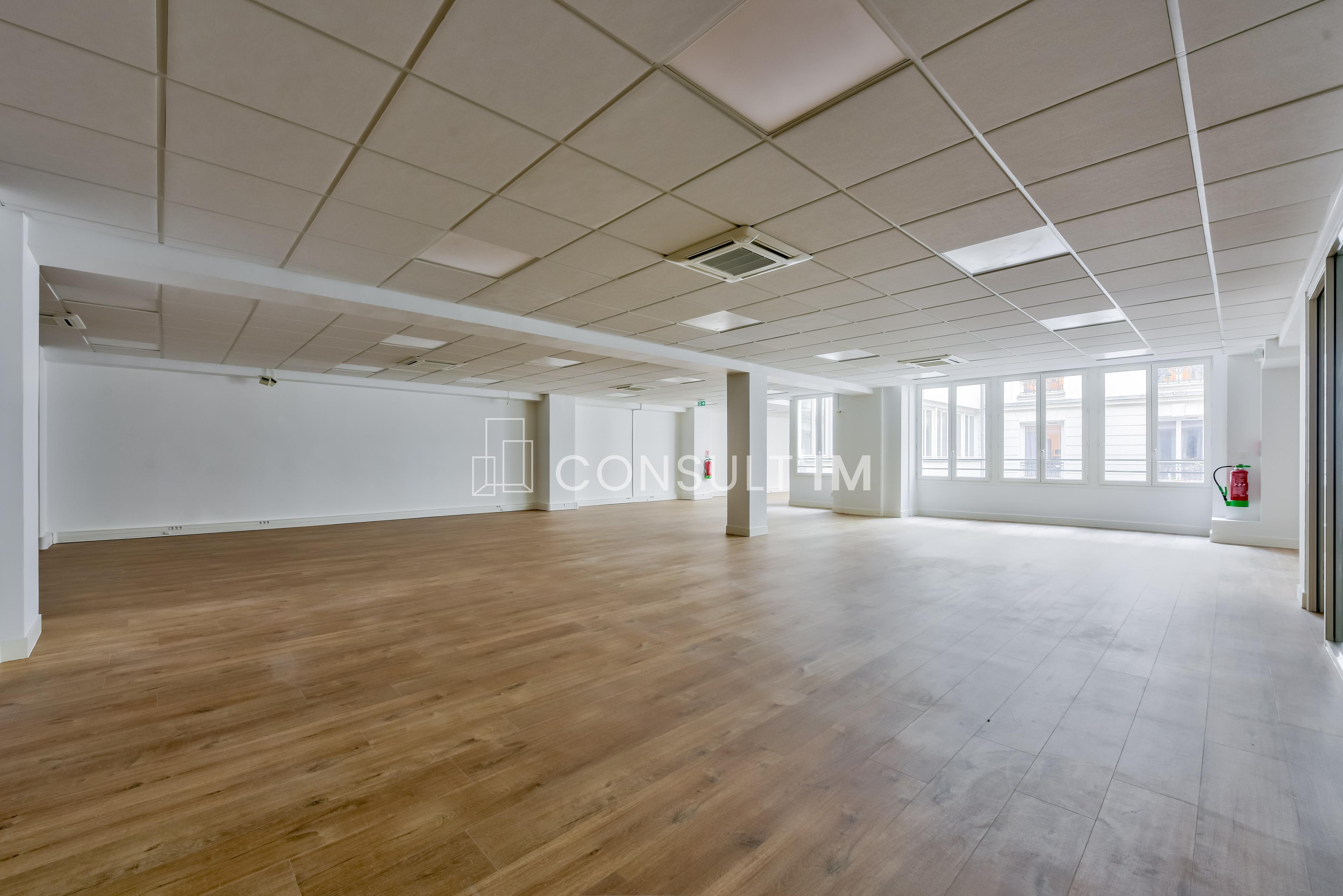 Photo 1 de 7 976 518