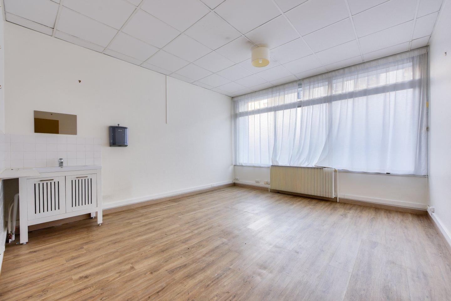 Photo 5 de 10 202 100